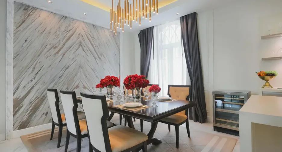 For sale 4 bedrooms house in Watthana, Bangkok