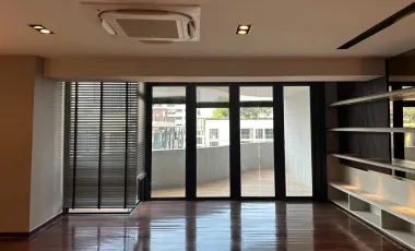 Продажа 3 спальни кондо в Кхлонг Тоеи, Бангкок