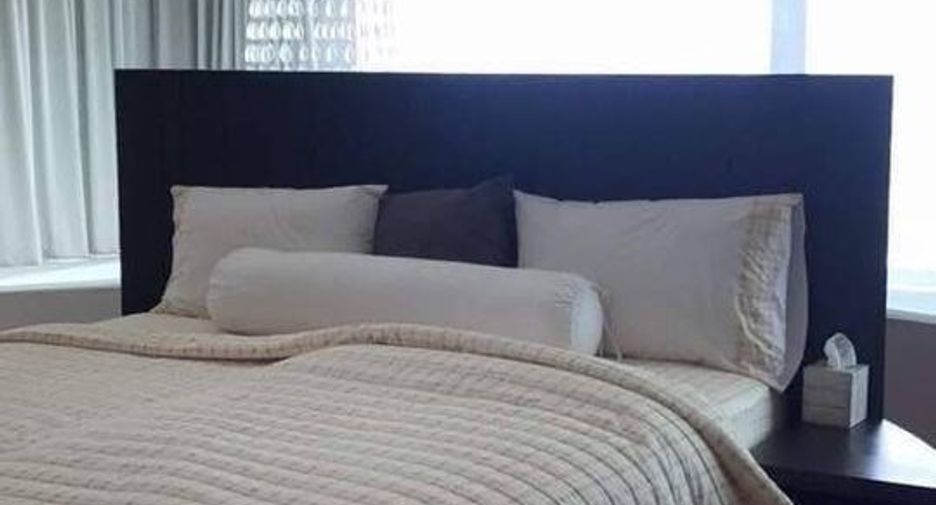 For rent 3 bedrooms condo in Khlong Toei, Bangkok