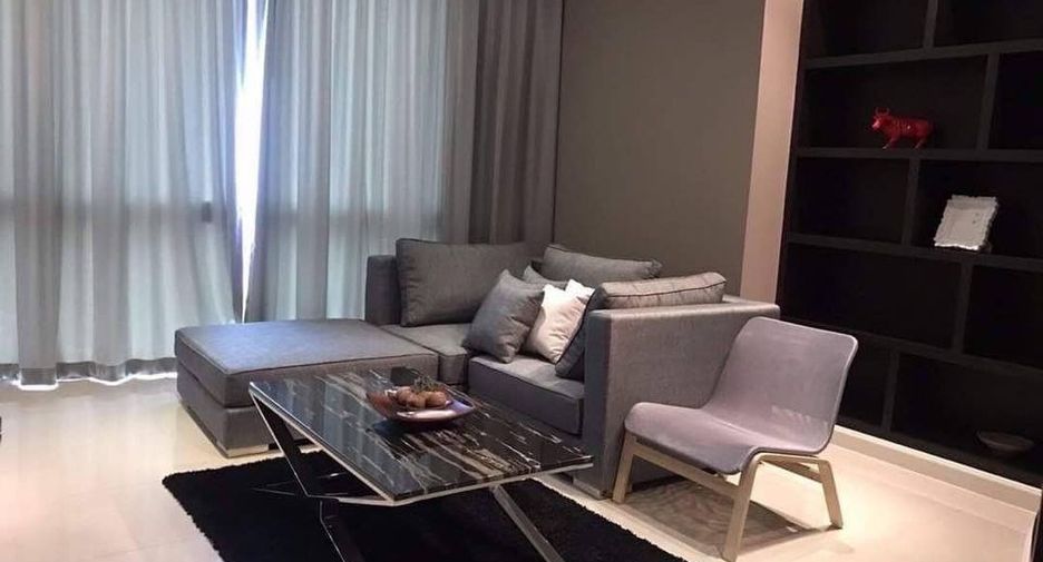 For rent 3 bedrooms condo in Khlong Toei, Bangkok