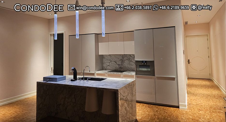À vendre 1 chambre condo à Sathon, Bangkok