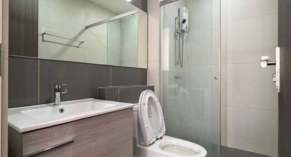 For sale 1 Beds condo in Lat Phrao, Bangkok