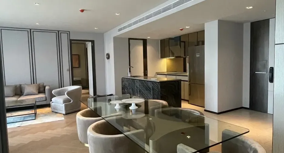 For rent 2 bed condo in Watthana, Bangkok