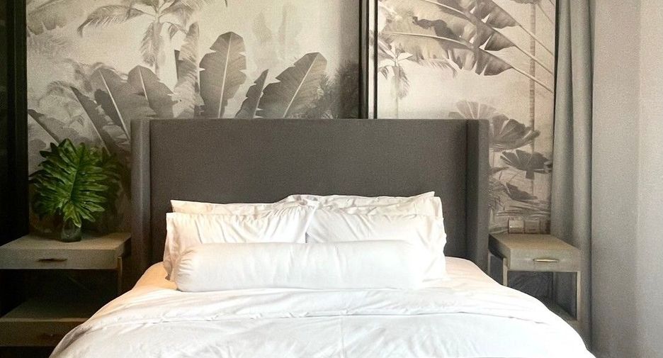 For rent 2 bed condo in Watthana, Bangkok
