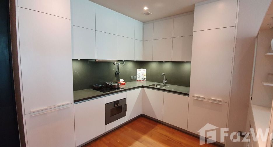 For rent 1 bed condo in Khlong San, Bangkok