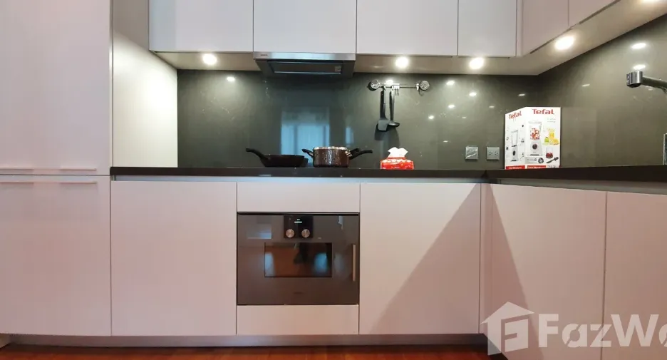 For rent 1 bed condo in Khlong San, Bangkok
