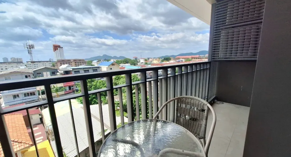 For sale 2 bed condo in Hua Hin, Prachuap Khiri Khan