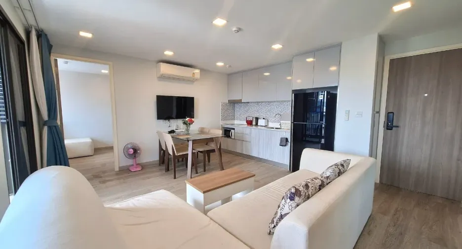 For sale 2 bed condo in Hua Hin, Prachuap Khiri Khan