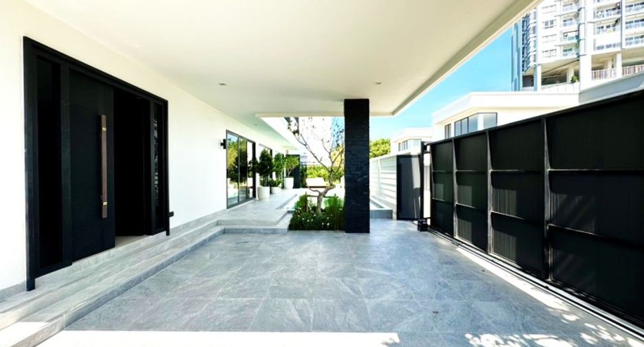 À vendre 4 chambres maison à Bang Lamung, Chonburi