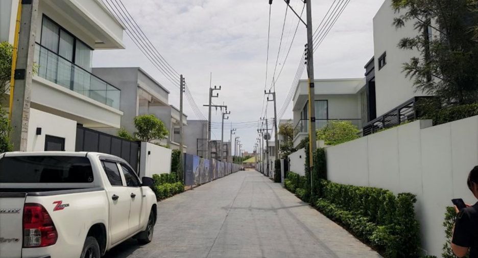 À vendre 4 chambres maison à Bang Lamung, Chonburi