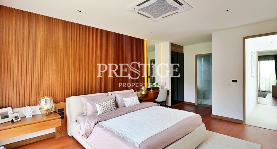 For sale 3 bedrooms house in East Pattaya, Pattaya