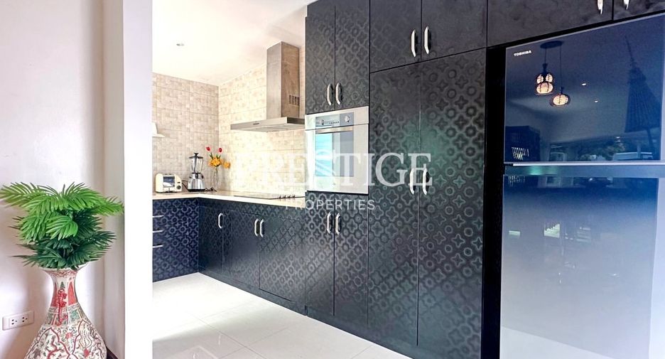 For sale 4 bedrooms house in Bang Lamung, Chonburi