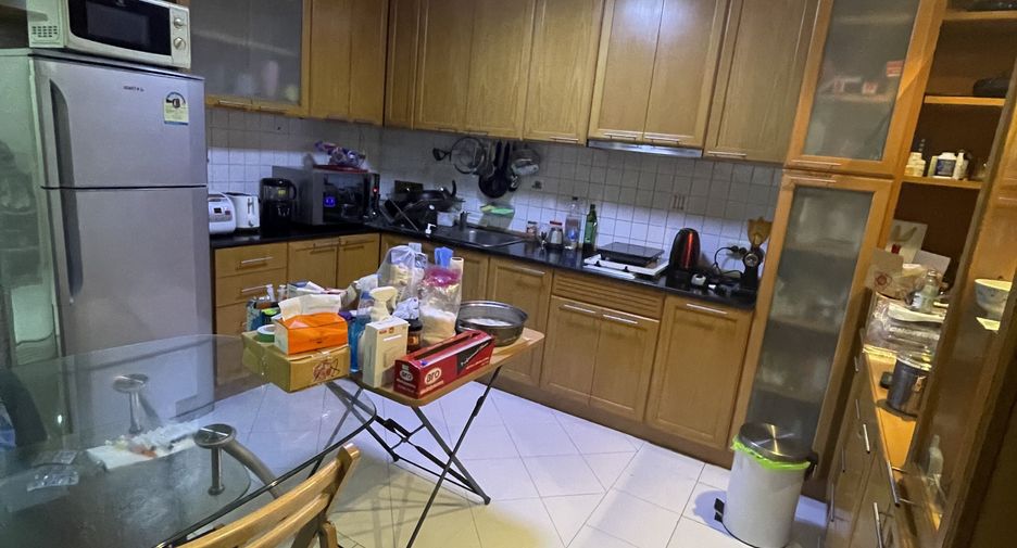 For sale スタジオ condo in Watthana, Bangkok