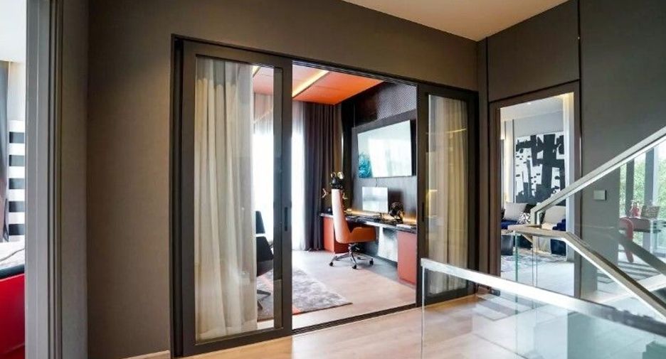 For sale 3 Beds house in Huai Khwang, Bangkok