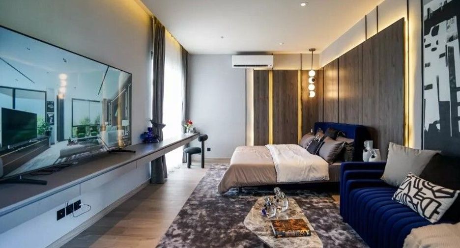 For sale 3 Beds house in Huai Khwang, Bangkok