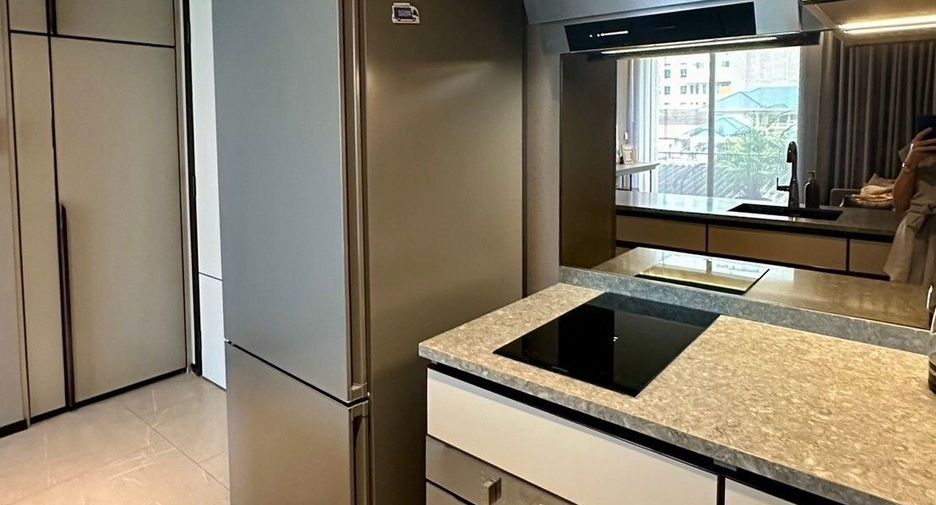 For rent 1 bed condo in Watthana, Bangkok