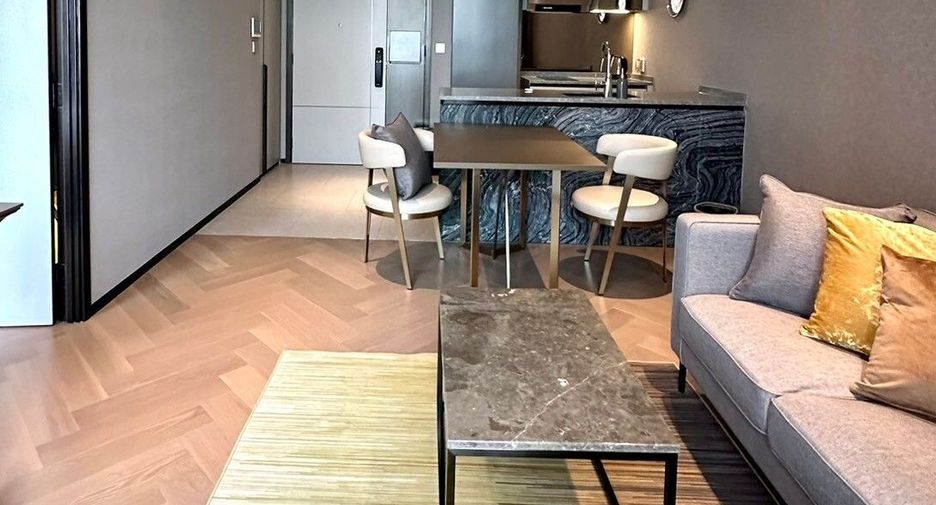 For rent 1 bed condo in Watthana, Bangkok