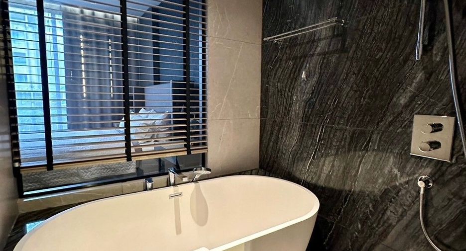 For rent 1 bed condo in Watthana, Bangkok