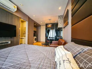 For sale studio condo in Khlong Toei, Bangkok