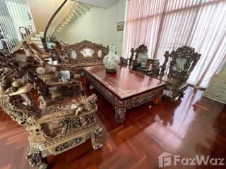 For sale 6 Beds house in Thon Buri, Bangkok