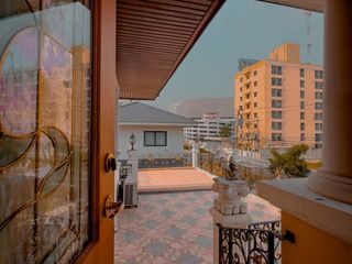 For sale 6 Beds house in Lak Si, Bangkok