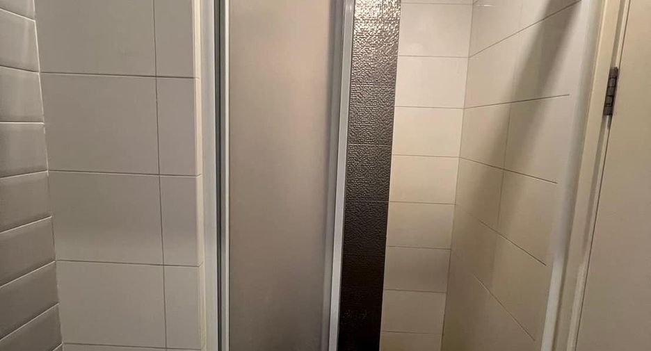 For sale 1 bed condo in Khlong Toei, Bangkok