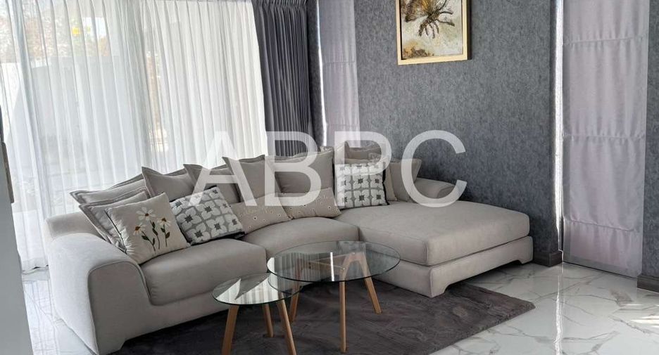 For rent and for sale 4 bedrooms house in Bang Lamung, Chonburi
