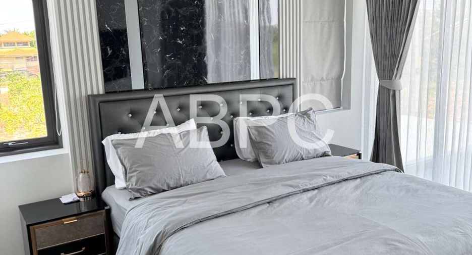 For rent and for sale 4 bedrooms house in Bang Lamung, Chonburi