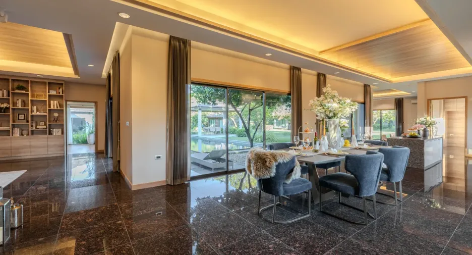 For rent 3 bedrooms house in Huay Yai, Pattaya