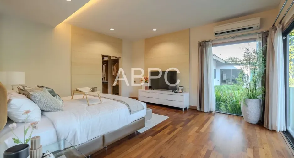 For rent 3 bedrooms house in Huay Yai, Pattaya