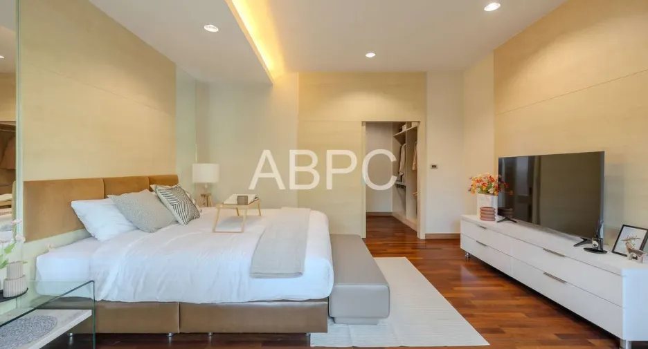 For rent 3 bedrooms house in Huay Yai, Pattaya