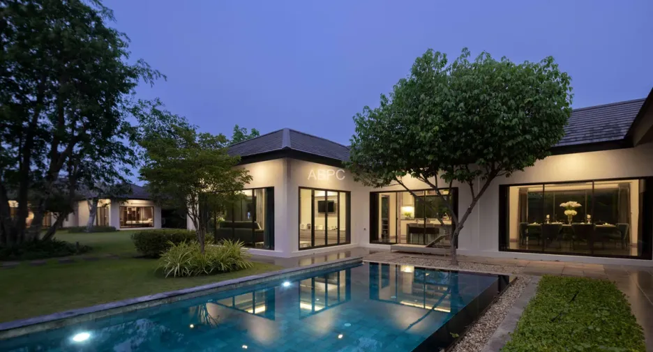 For rent 3 bedrooms house in Huay Yai, Pattaya