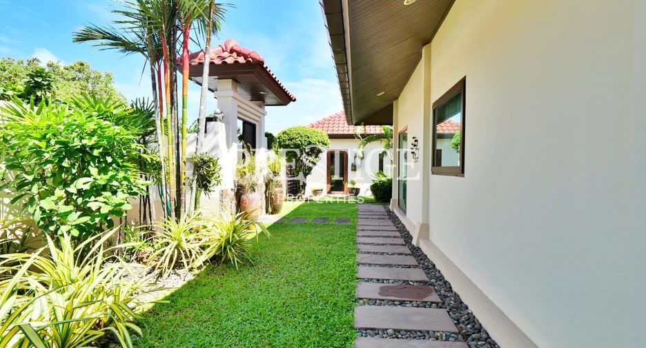 For sale 3 bedrooms house in Huay Yai, Pattaya