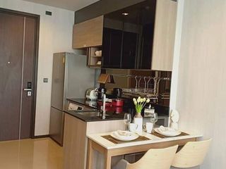For sale 1 Beds condo in Huai Khwang, Bangkok