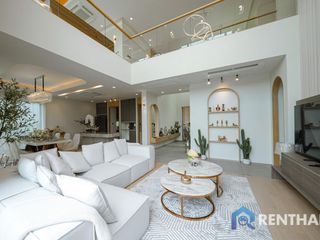Villa en venta de 5 habitaciones en Bang Lamung, Chonburi