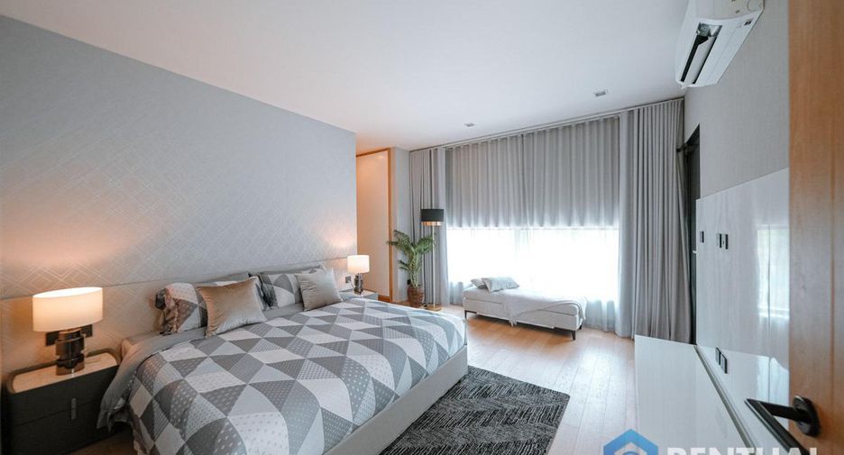For sale 5 bedrooms villa in Bang Lamung, Chonburi