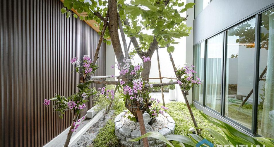 For sale 5 bedrooms villa in Bang Lamung, Chonburi