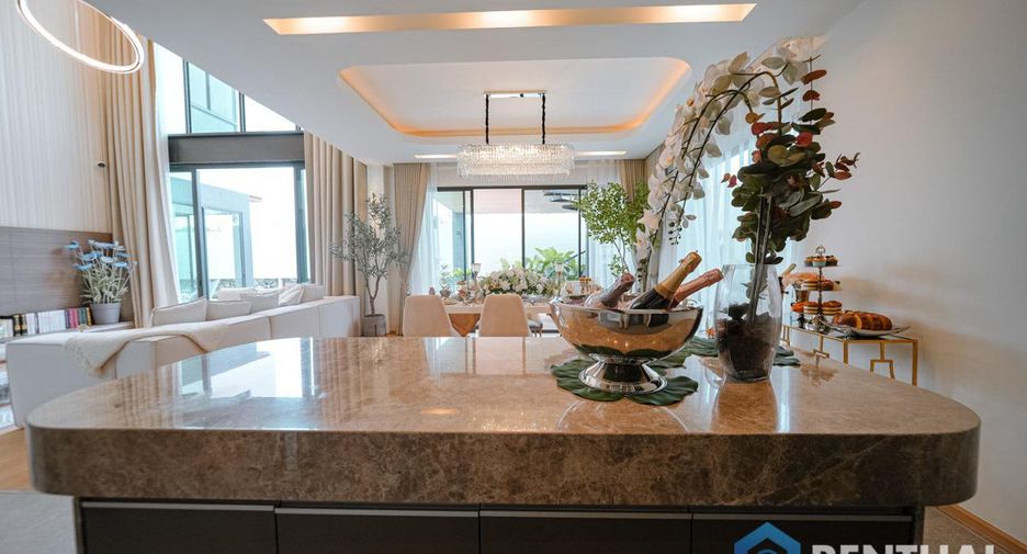 For sale 5 bedrooms villa in Bang Lamung, Chonburi