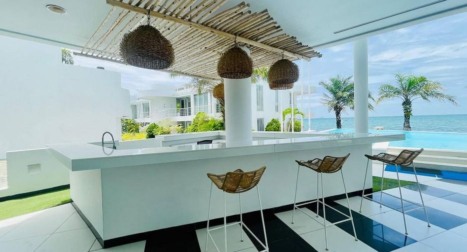 For sale 3 bedrooms condo in Sattahip, Chonburi