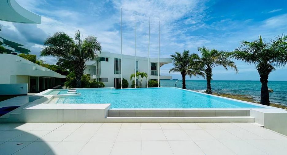 For sale 3 bedrooms condo in Sattahip, Chonburi