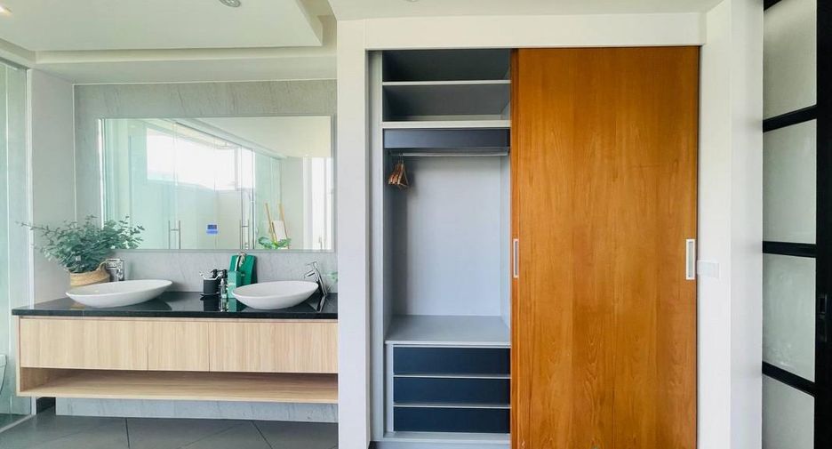 For sale 3 bedrooms condo in Sattahip, Chonburi