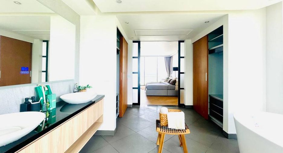 For sale 3 bedrooms condo in Sattahip, Chonburi