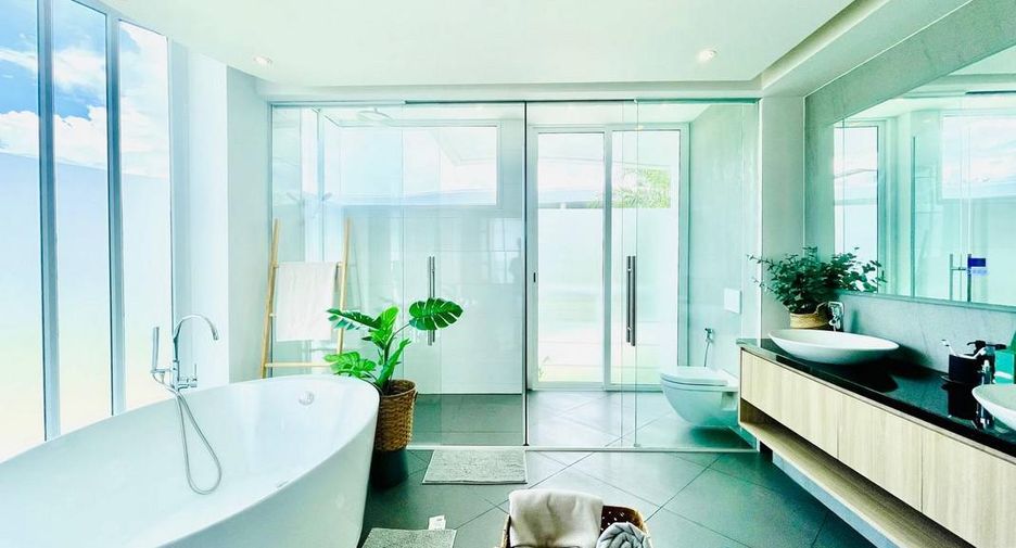 For sale 3 bedrooms condo in Sattahip, Chonburi
