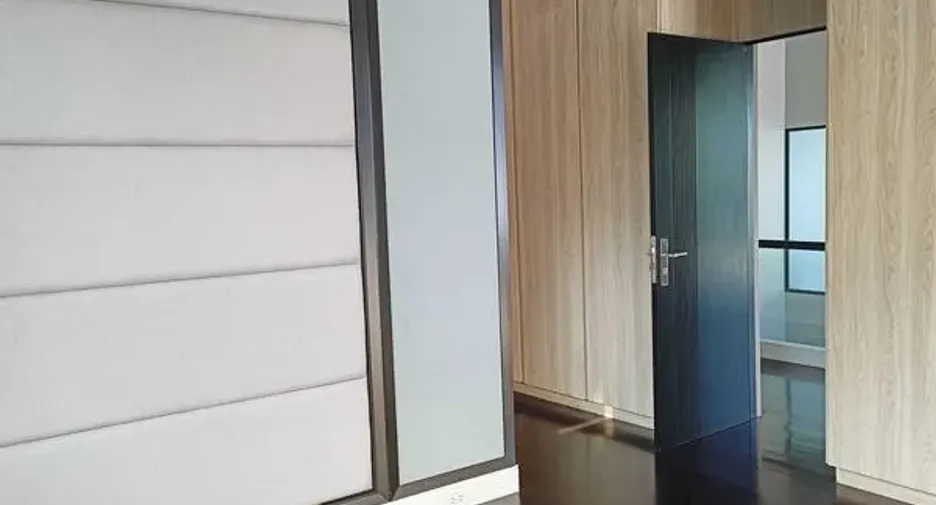 For rent and for sale 4 bedrooms house in Mueang Nonthaburi, Nonthaburi