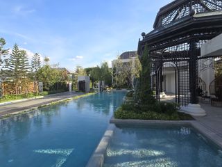 For sale 5 Beds house in Taling Chan, Bangkok
