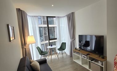 For rent 2 bed condo in Khlong Toei, Bangkok