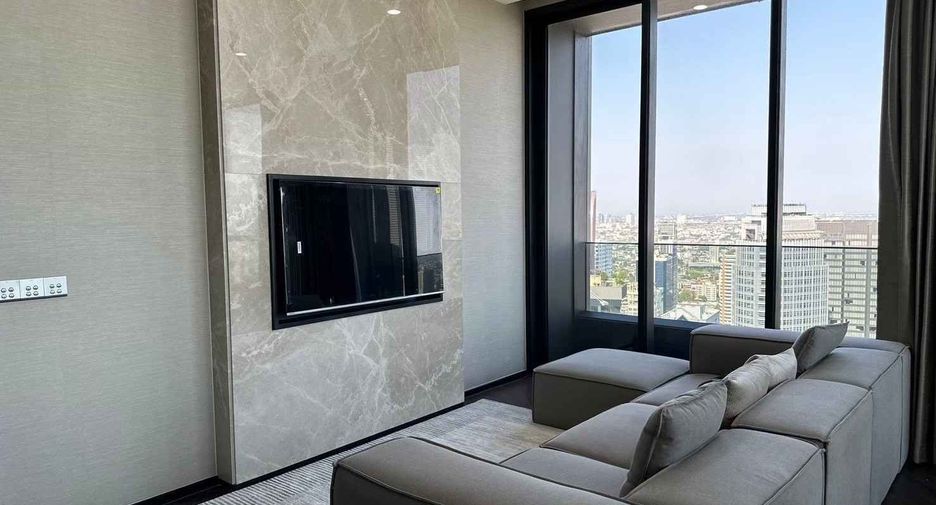 For rent 3 bed condo in Khlong Toei, Bangkok