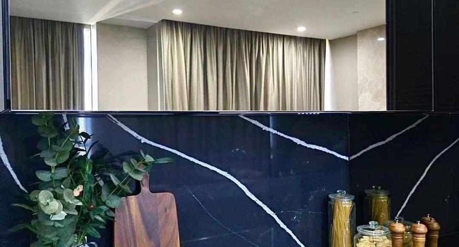 For rent 3 bed condo in Khlong Toei, Bangkok