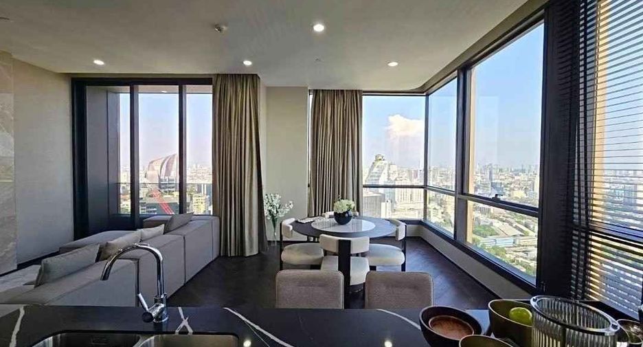 For rent 3 bed condo in Khlong Toei, Bangkok
