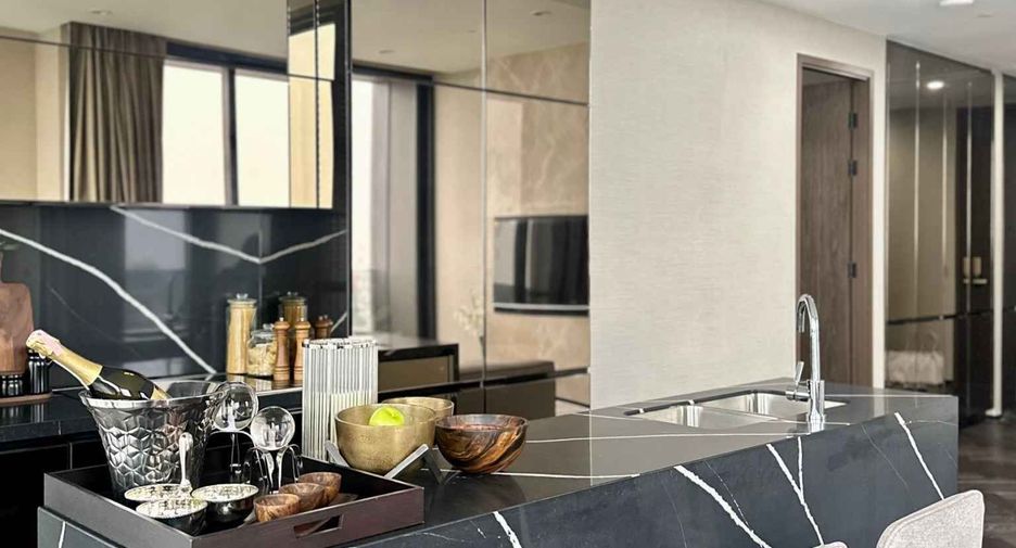 For rent 3 bed condo in Khlong Toei, Bangkok